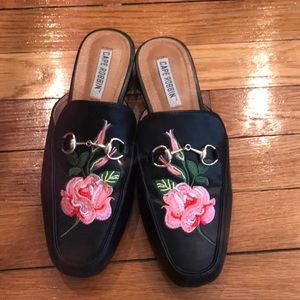 “Gucci” slides only worn a few times!